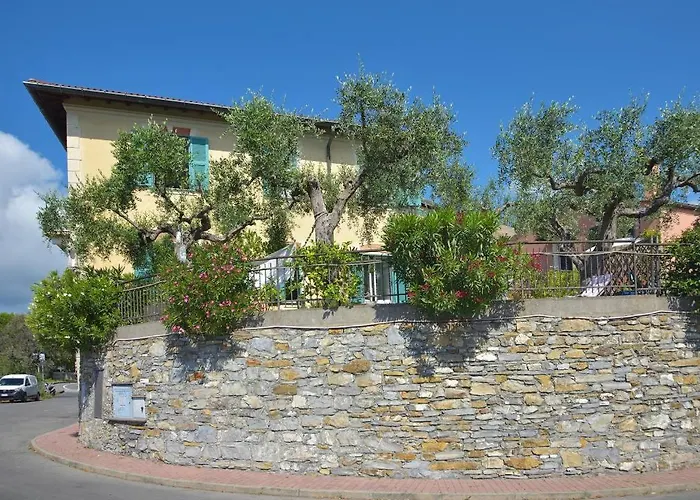 Апартаменты Andromeda Flexyrent *